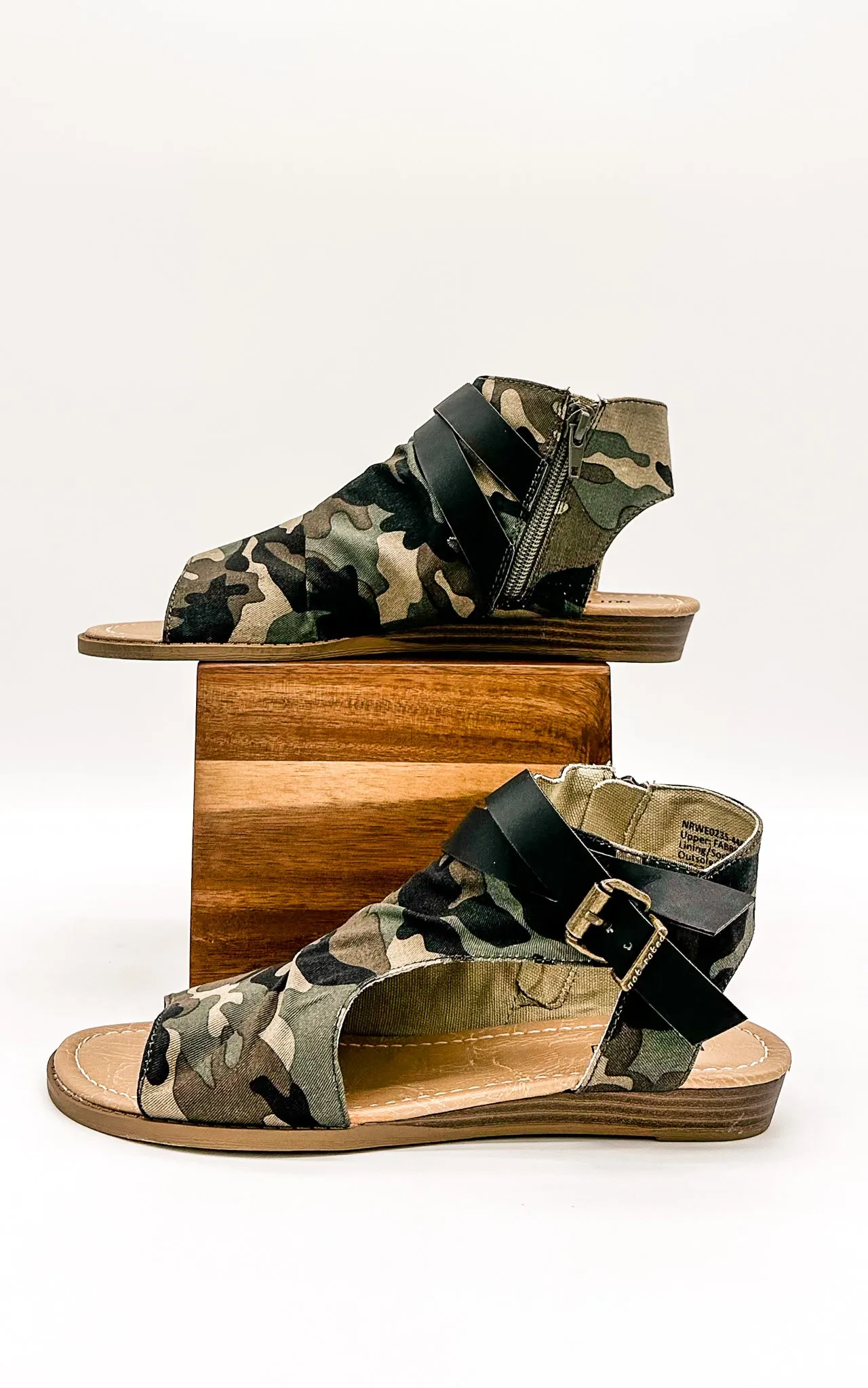 Avril Sandal in Camo